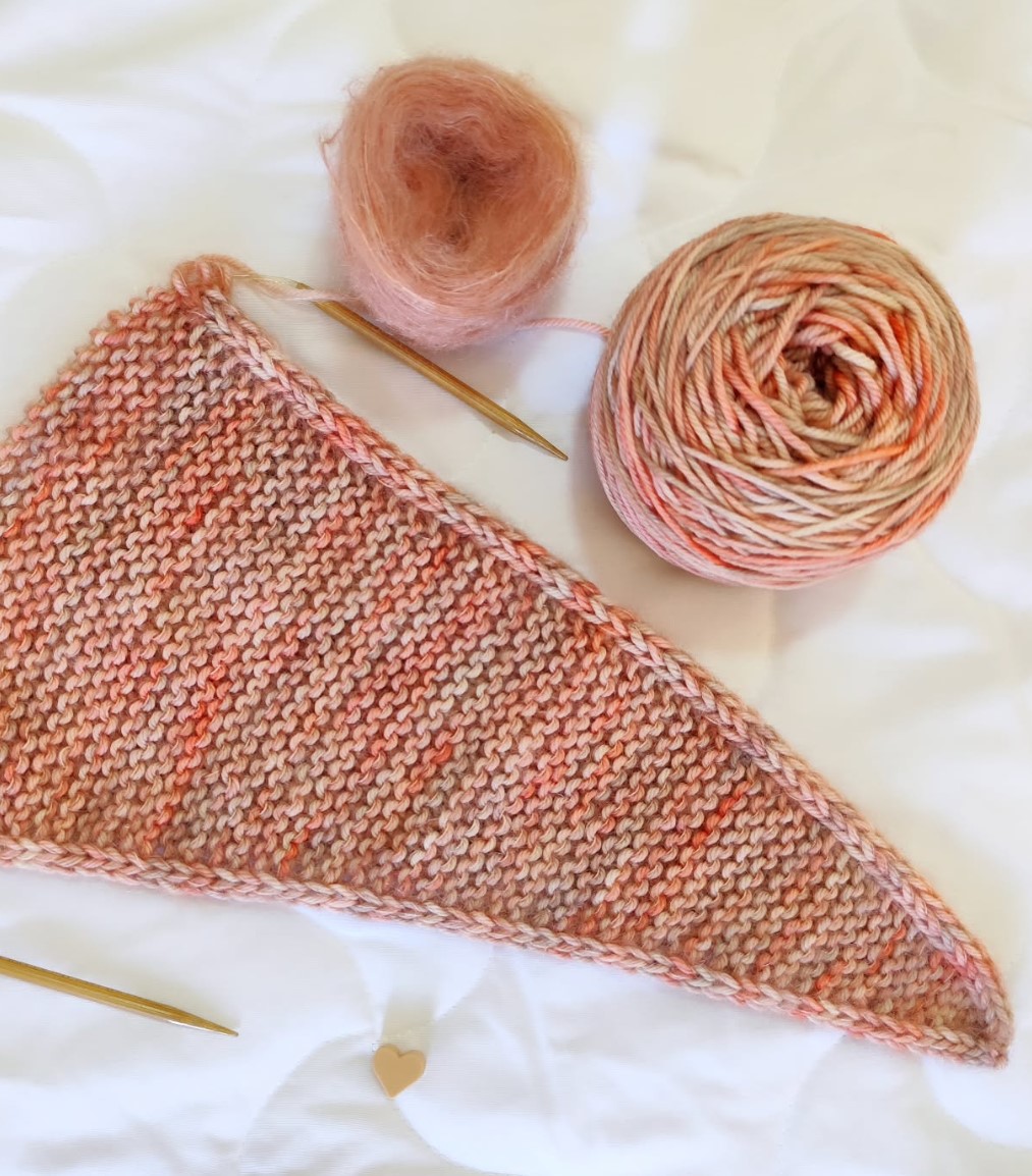  Ako kombinovať farby pri pletení, aby výsledok nepôsobil „domácky“