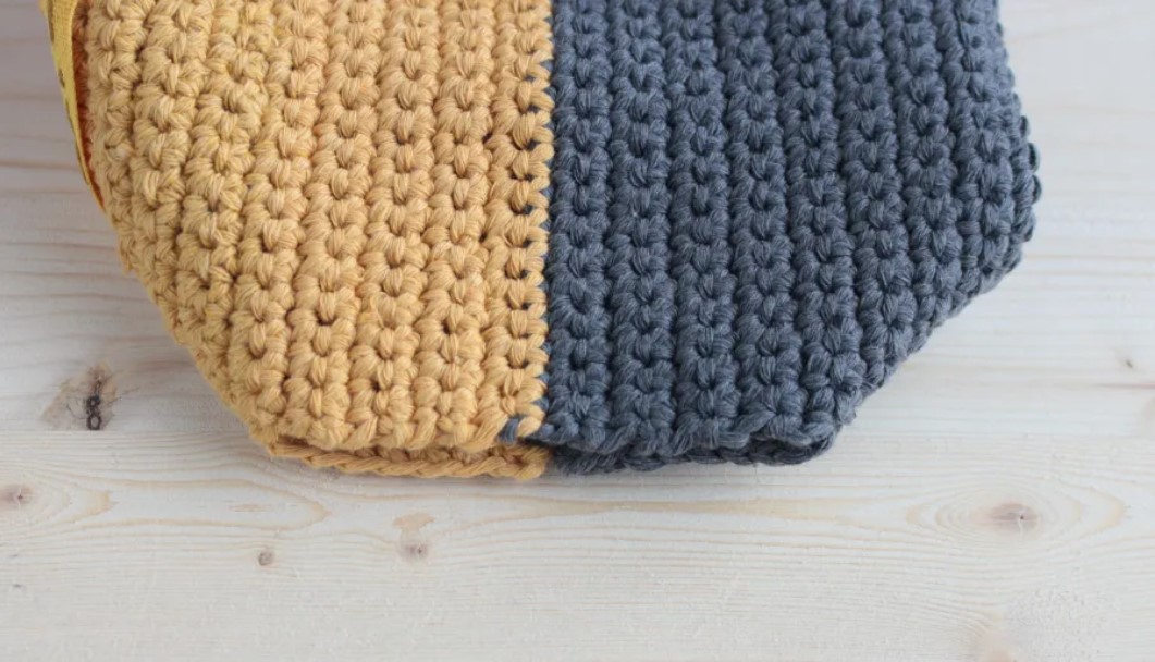 háčkovaný peračník