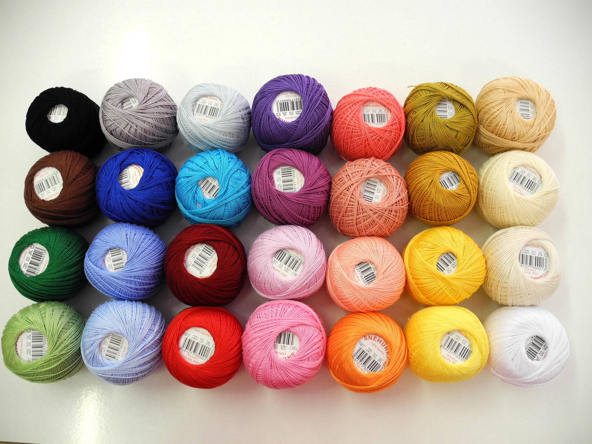 Čierna háčkovacia priadza Snehurka