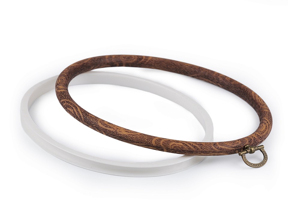 Vyšívací ovál / rámček na zavesenie 16,5x23 cm veľký