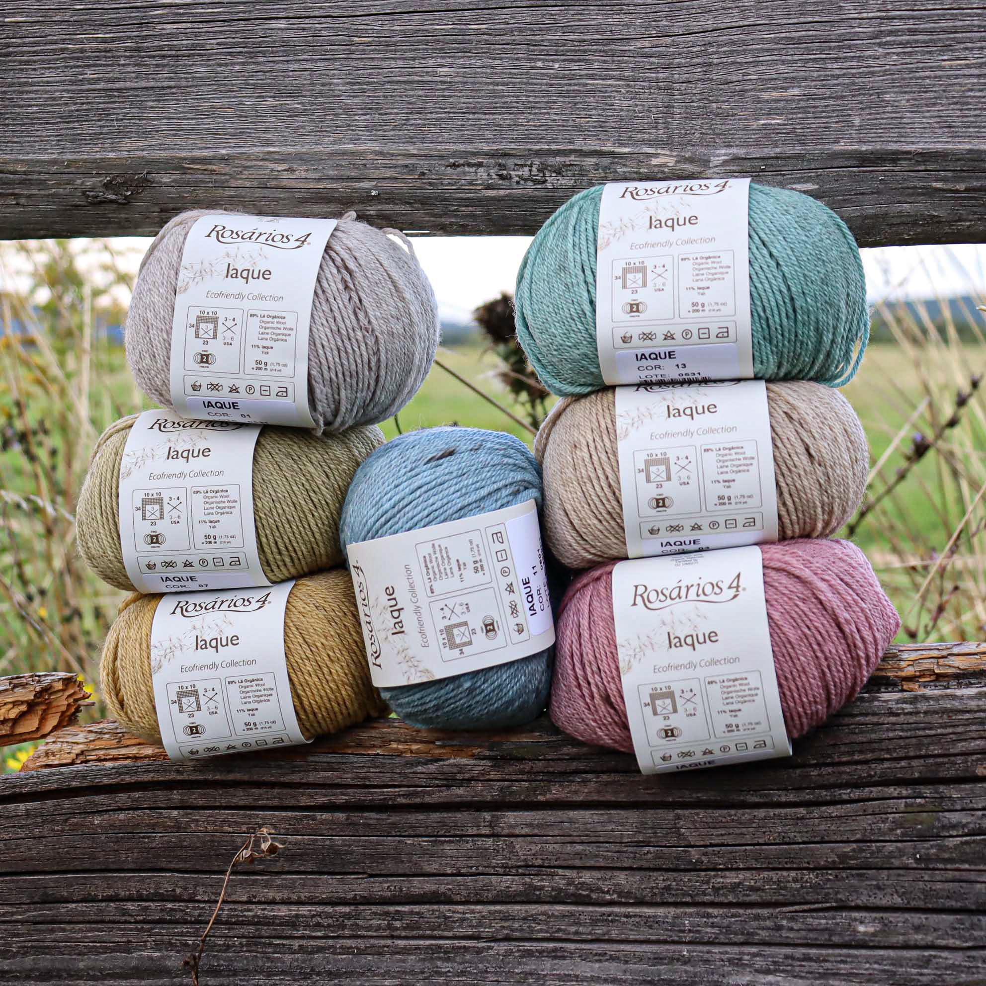 Iaque 03 - svetlo bežová vlna s jakom - GOTS