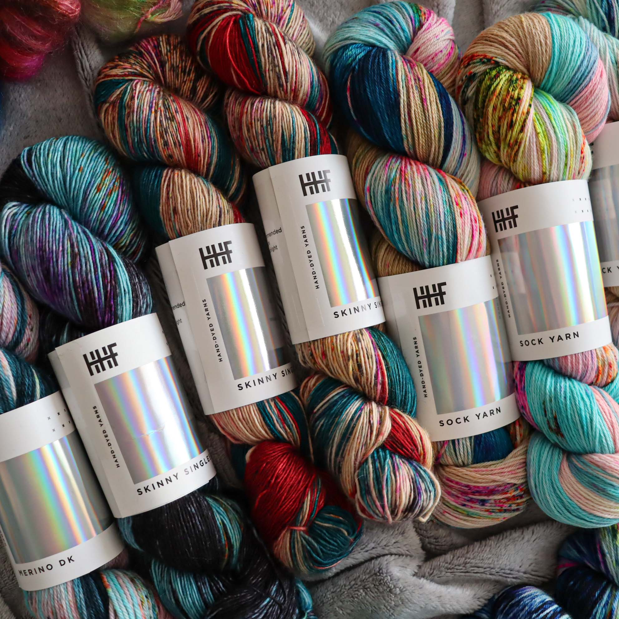 HHF Skinny Singles - P4610 - modro zemitá ručne farbená merino vlna