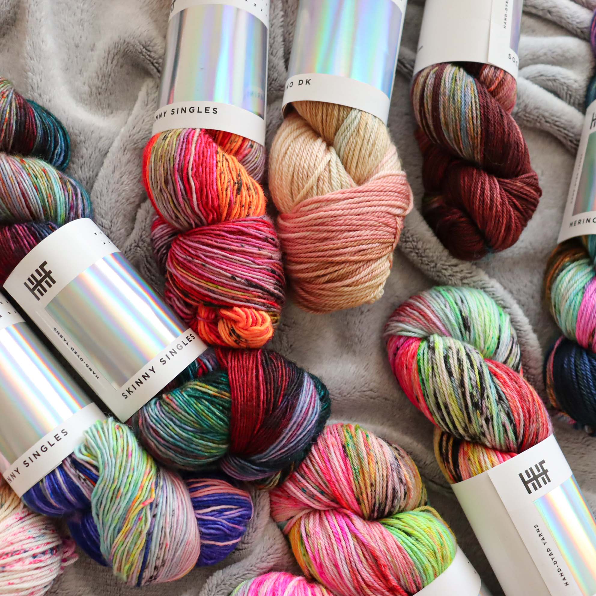 HHF Skinny Singles - P4610 - modro zemitá ručne farbená merino vlna