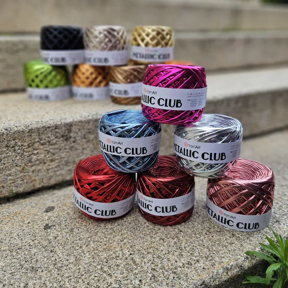 Metallic Club 8115 - vianočná zelená priadza na kabelky s kovovým efektom