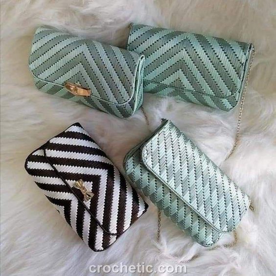 Biela plastová kanava / mriežka na kabelku 23x30 cm "S"