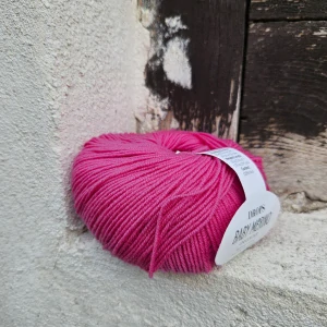 08 Baby Merino - Cyklámen ružová 100% merino vlna so superwash úpravou