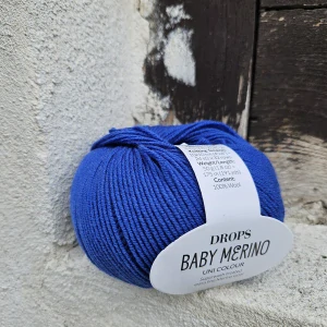 33 Baby Merino - paríž modrá 100% merino vlna so superwash úpravou