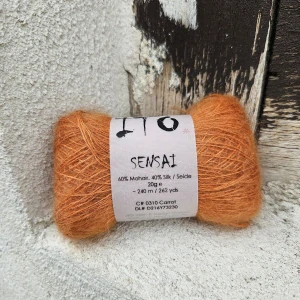 Posledné 2ks! Sensai - 0310 Carrot - škoricovo oranžová tenká mohérová vlna s hodvábom