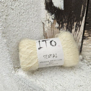 posledný 1ks! Sensai - 0305 Yellow - svetlo žltá tenká mohérová vlna s hodvábom