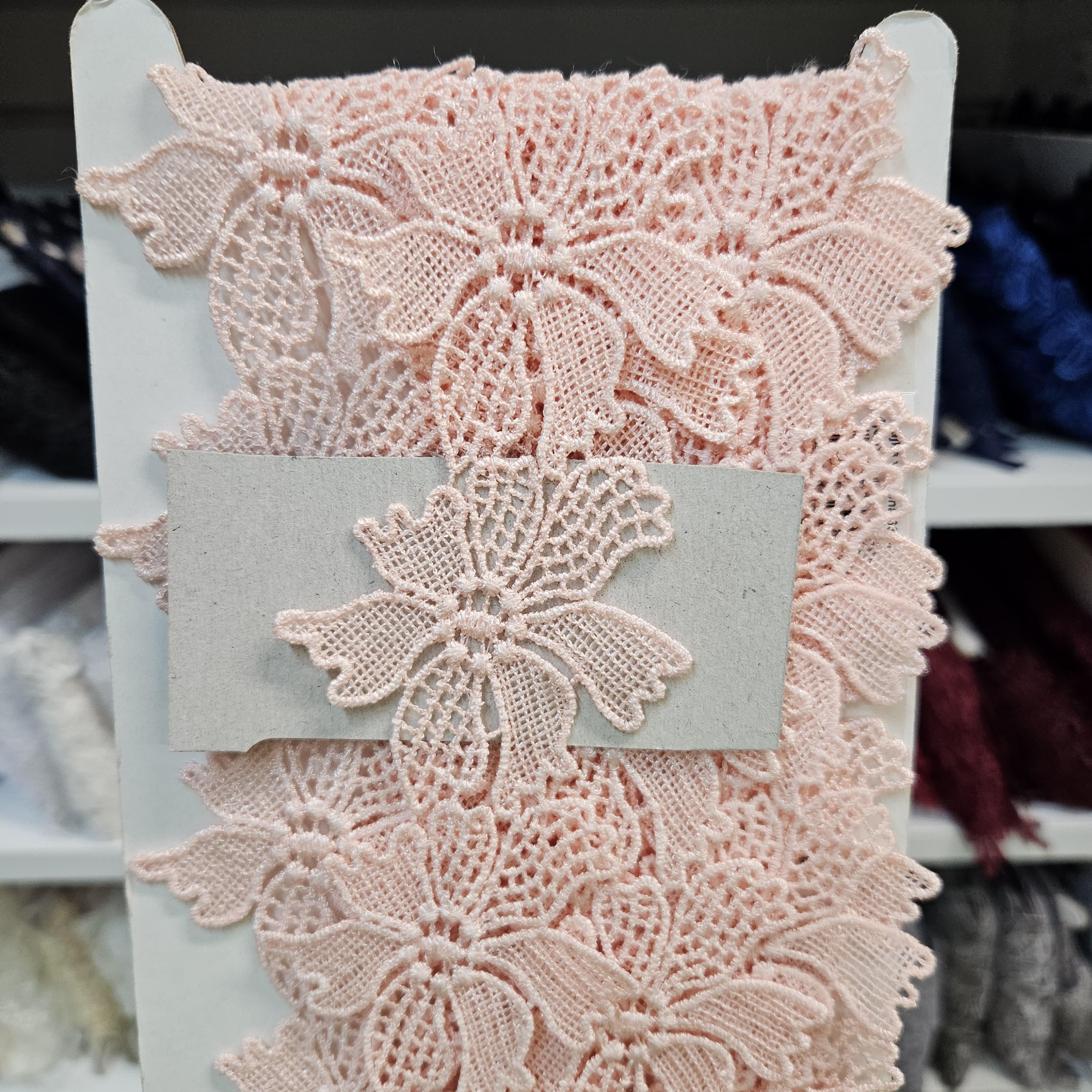 Lososová krajka šírka cca 6cm x 1m