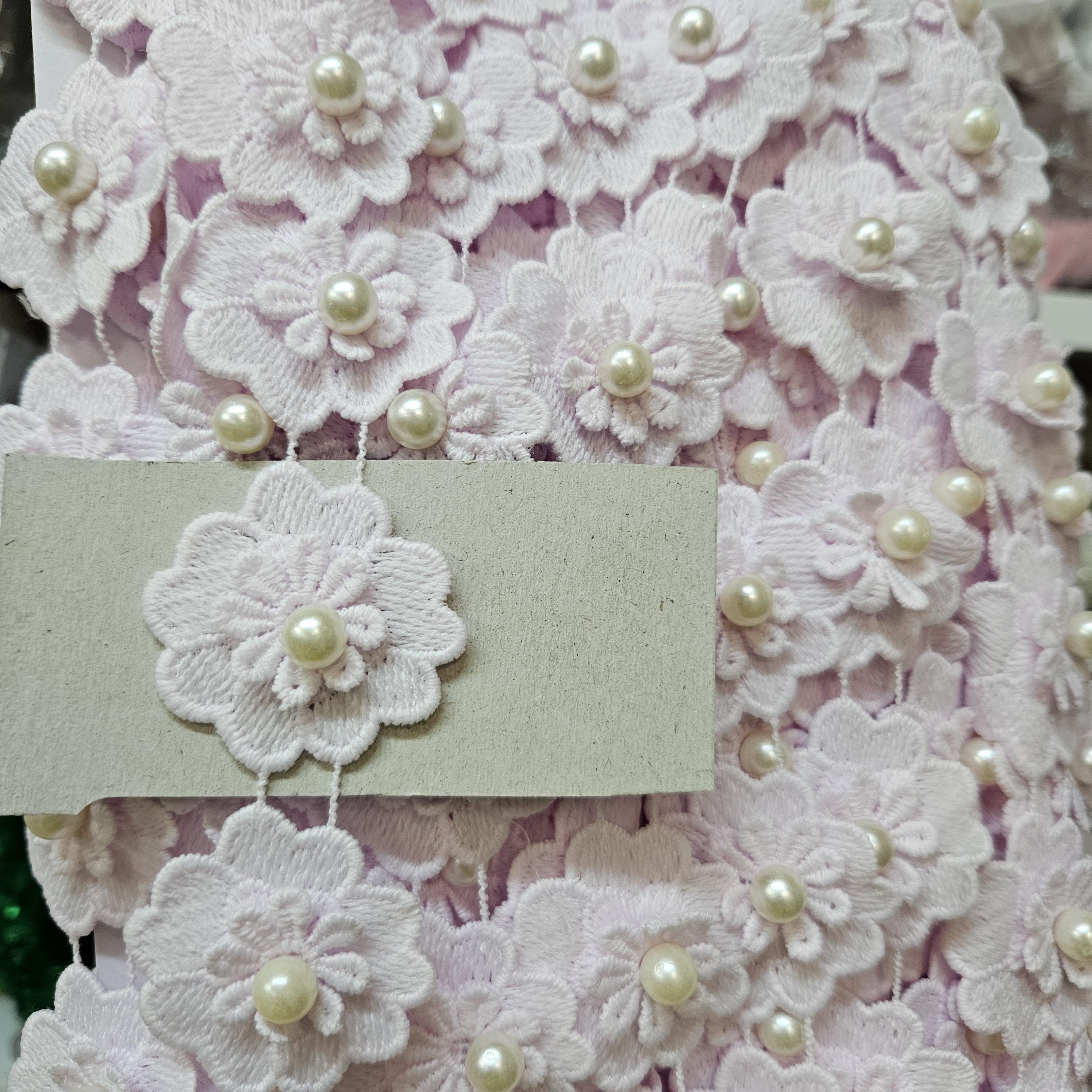 Ružové kvietky s perlou krajka / lemovka šírka cca 4cm x 1m