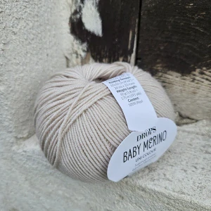 63 Baby Merino - Piesková 100% merino vlna so superwash úpravou