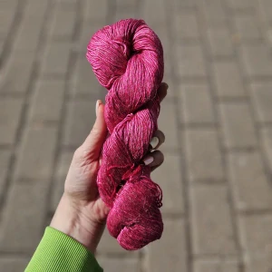 Susurro - 093 Fucsia - cyklámenová priadza z morušového hodvábu, ľanu a merina
