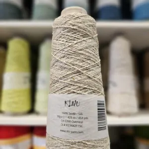 Kinu 0398 - Oatmeal - stredne piesková priadza zo 100% hodvábu