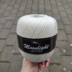 Moonlight 8171 - smotanová tenká bavlnená háčkovacia priadza