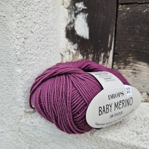 34 Baby Merino - baklažán 100% merino vlna so superwash úpravou