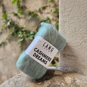 Cashmere Dreams 0091 - svetlejšia vintage zelená tenká vlna s kašmírom a hodvábom