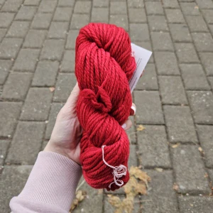 Chunky - Ravelry Red - červená hrubá merino vlna