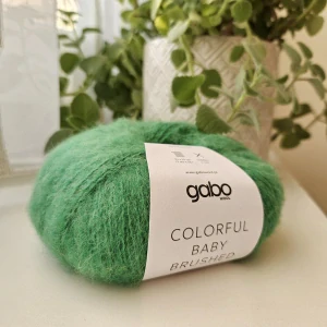 Colorful Baby Brushed 7951 - jasná zelená vlna - 100% alpaka