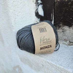 Monza 26-28 - tmavšia sivá priadza z bambusu a merina