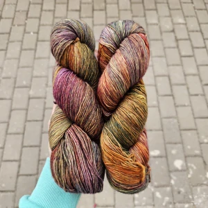 Mechita - 862 Piedras - jesenna ručne farbená 100% merino vlna