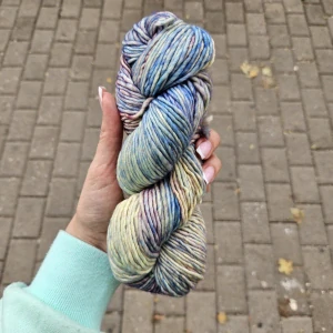 Mecha M9 - iba 1ks! - pastel 100% Superwash merino vlna