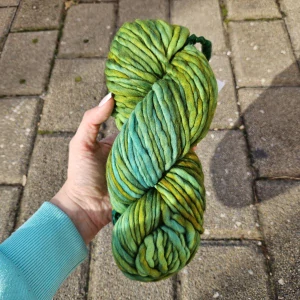 Rasta - Immortal - žiarivá zelená 100% merino vlna