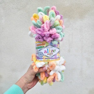 Puffy Color 6527 - pastelová farebná vlna s očkami