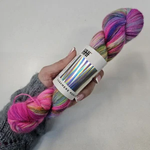 HHF Cashmere Merino - Gossip - ružová merino vlna s kašmírom /ks