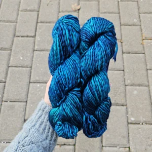 Noventa - Flor de Jade - morská hrubá ručne farbená 100% merino vlna