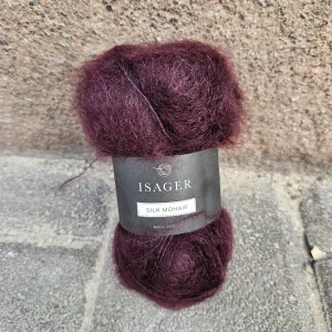 Silk Mohair 36 - vínová tenká vlna z kid mohéru a hodvábu