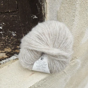 Alpaca Silver 251 - piesková vlna s alpakou a strieborným vláknom