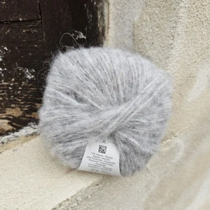 Alpaca Silver 255 - svetlo sivá vlna s alpakou a strieborným vláknom
