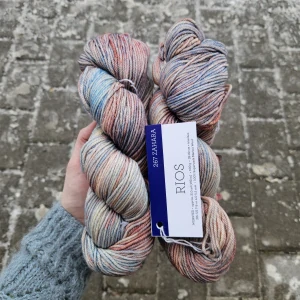 Rios - 267 Zahara - modro koralová 100% Superwash merino vlna