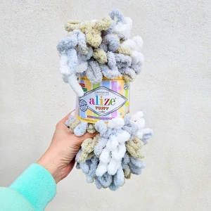 Puffy Color 8014 - sivo bielo bežová vlna s očkami