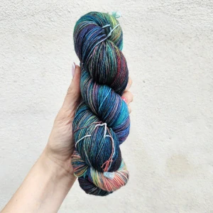 iba 1ks! Ultimate Sock 1 - farebná tenká ručne farbená merino vlna s nylonom