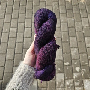 iba 1ks! Ultimate Sock 2 - fialková tenká ručne farbená merino vlna s nylonom