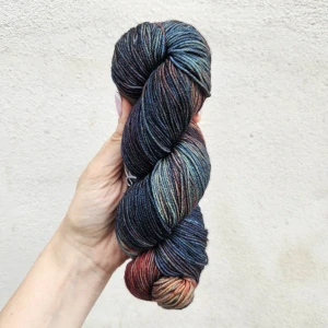 iba 1ks! Ultimate Sock 3 - temná jesenná tenká ručne farbená merino vlna s nylonom
