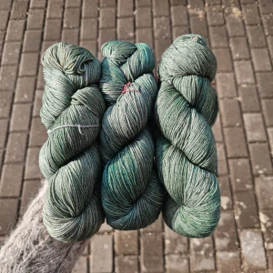 iba 3ks! Ultimate Sock 12 - vintage zelenkavá tenká ručne farbená merino vlna s nylonom