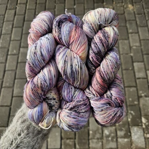 Ultimate Sock - Gloria - romantická šprickatá tenká ručne farbená merino vlna s nylonom