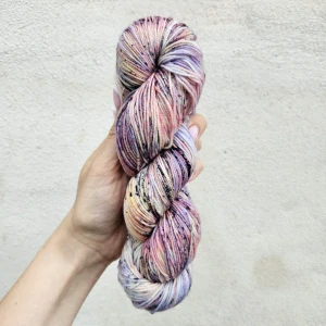 Ultimate Sock - Gloria - romantická šprickatá tenká ručne farbená merino vlna s nylonom