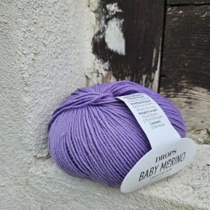 14 Baby Merino - Fialová 100% merino vlna so superwash úpravou
