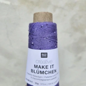 Make It Blümchen 018 - tmavšia fialová tenká pripletacia priadza s flitrami