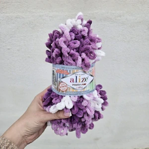 Puffy Fine Color 8056 - bielo tmavo fialová mäkká vlna s očkami