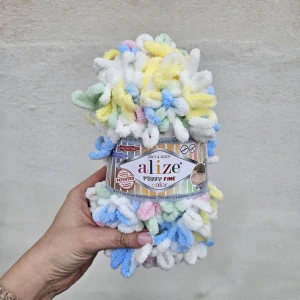 Puffy Fine Color 5949 - jasná pastelová mäkká vlna s očkami