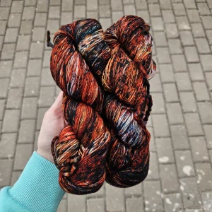 Mechita - 692 Gothic - Jasnejšia tajomná ručne farbená 100% merino vlna