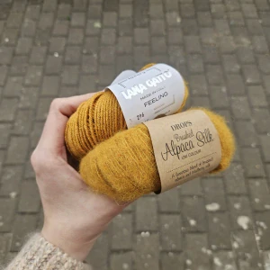 iba 1ks! Balíček 12 - 1x Feeling + 1x Brushed Alpaca Silk