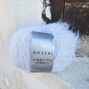 Marilyn & Merinos 8252 - svetlo sivá mäkká chlpatá merino vlna s polyamidom