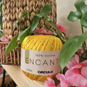 Encanto 1289 - jasná žltá priadza zo 100% viskózy