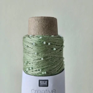 Make it Perlchen 004 - svetlo olivová pripletacia priadza s korálkami